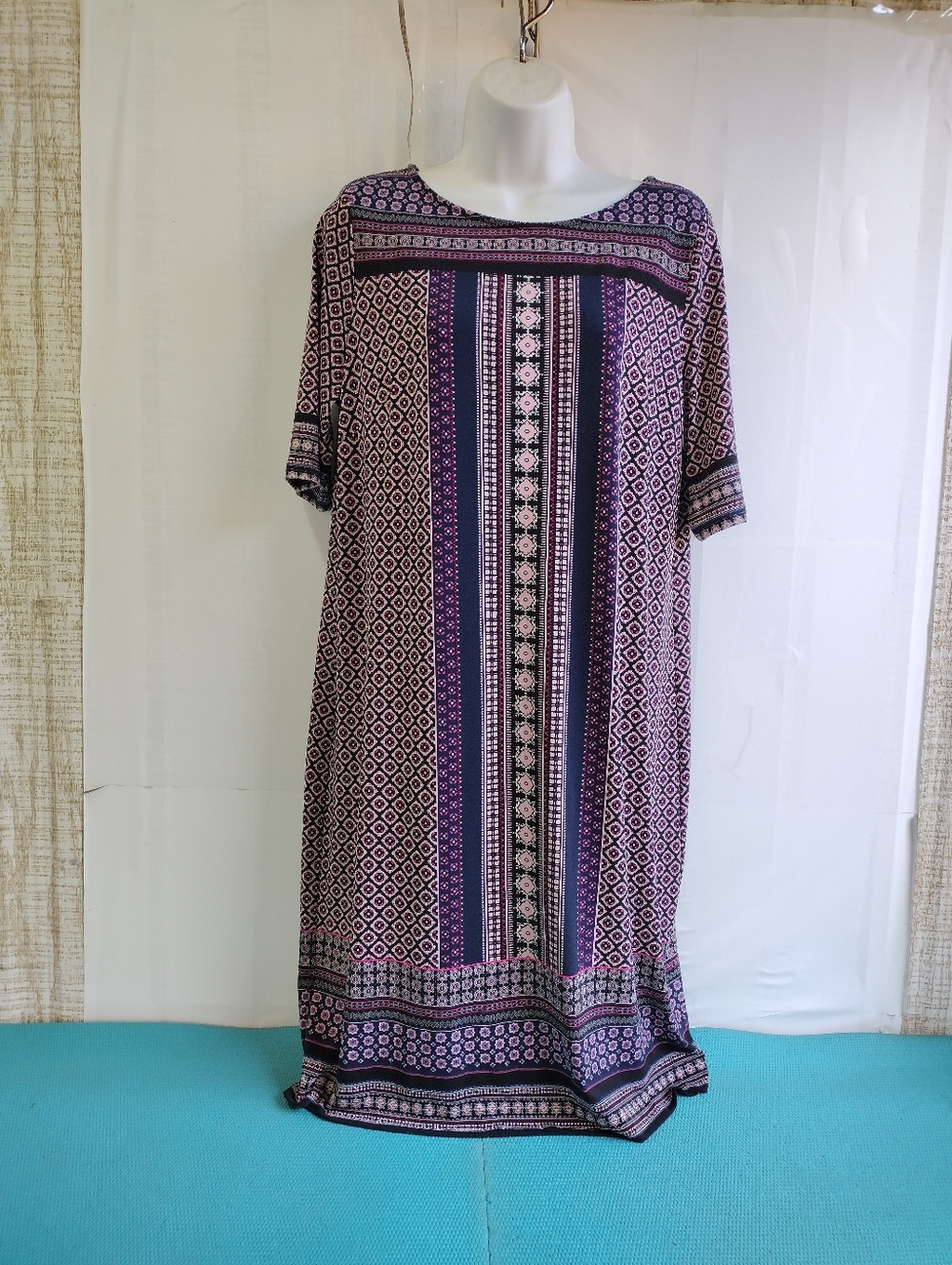 Roz & Ali Women's Pullover Barn Shift Dress Knee Length Size L